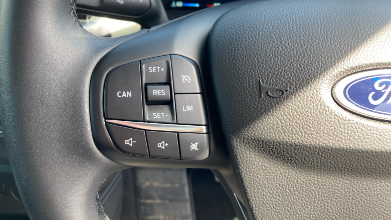 Ford Focus 1.0 EcoBoost Hybrid mHEV 155 Titanium X 5dr Auto Petrol Estate